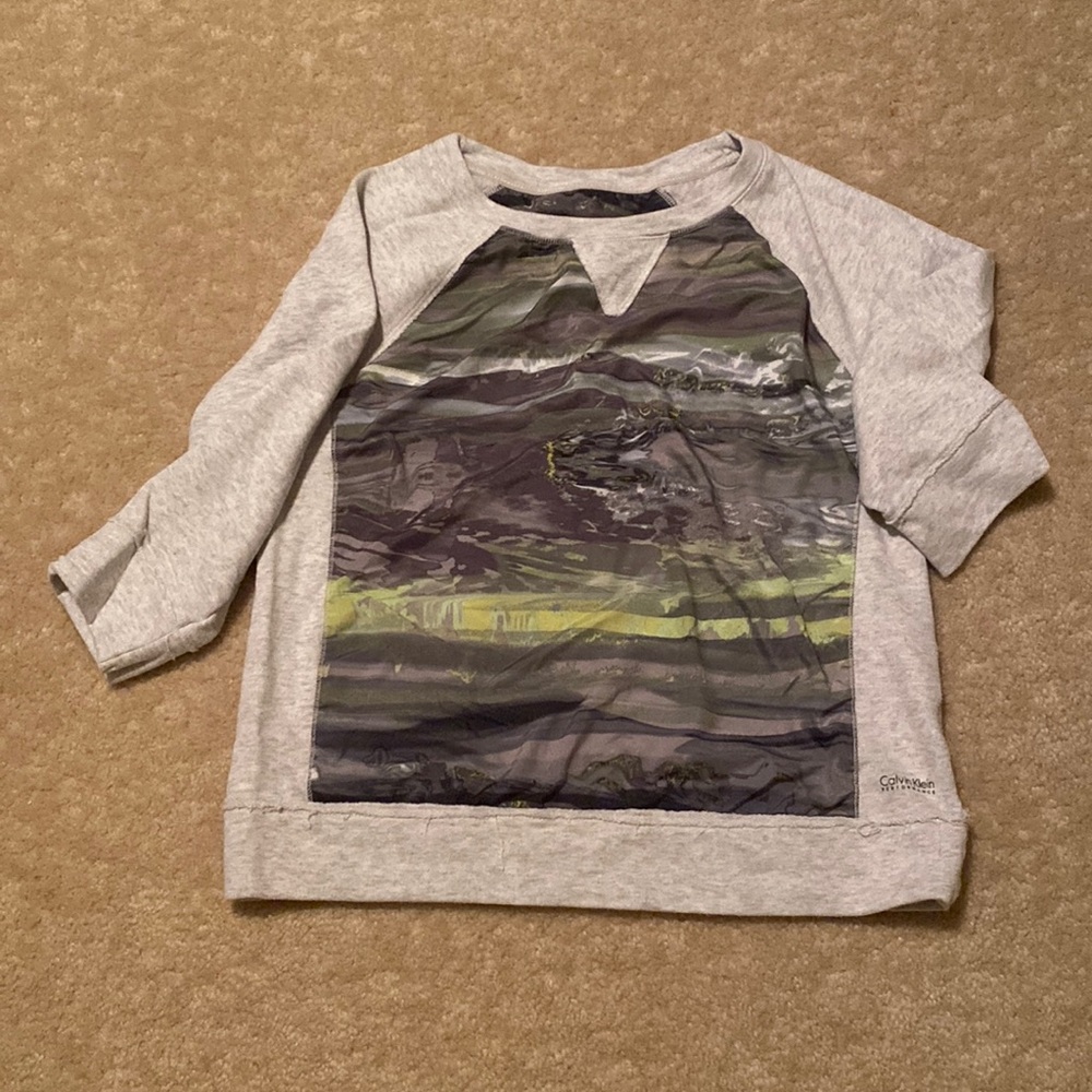 Women’s Calvin Klein sweatshirt